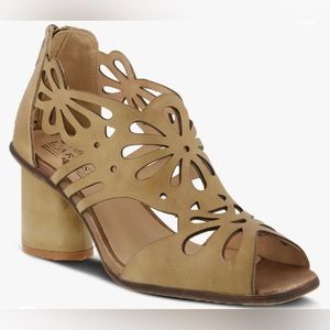 Spring Step L'Artiste Women's Flamenco Sandal